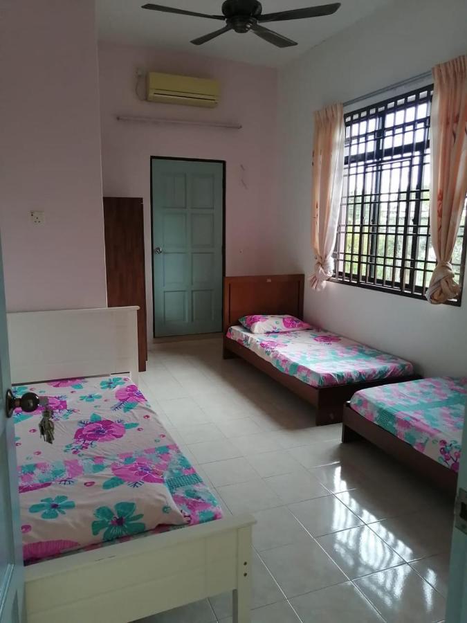 Joyfin Homestay Roomstay Muar Exterior foto