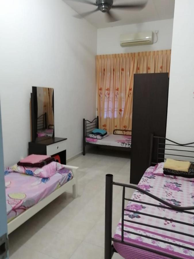 Joyfin Homestay Roomstay Muar Exterior foto