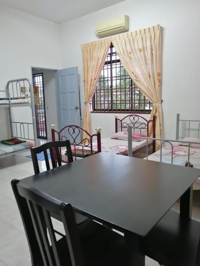 Joyfin Homestay Roomstay Muar Exterior foto